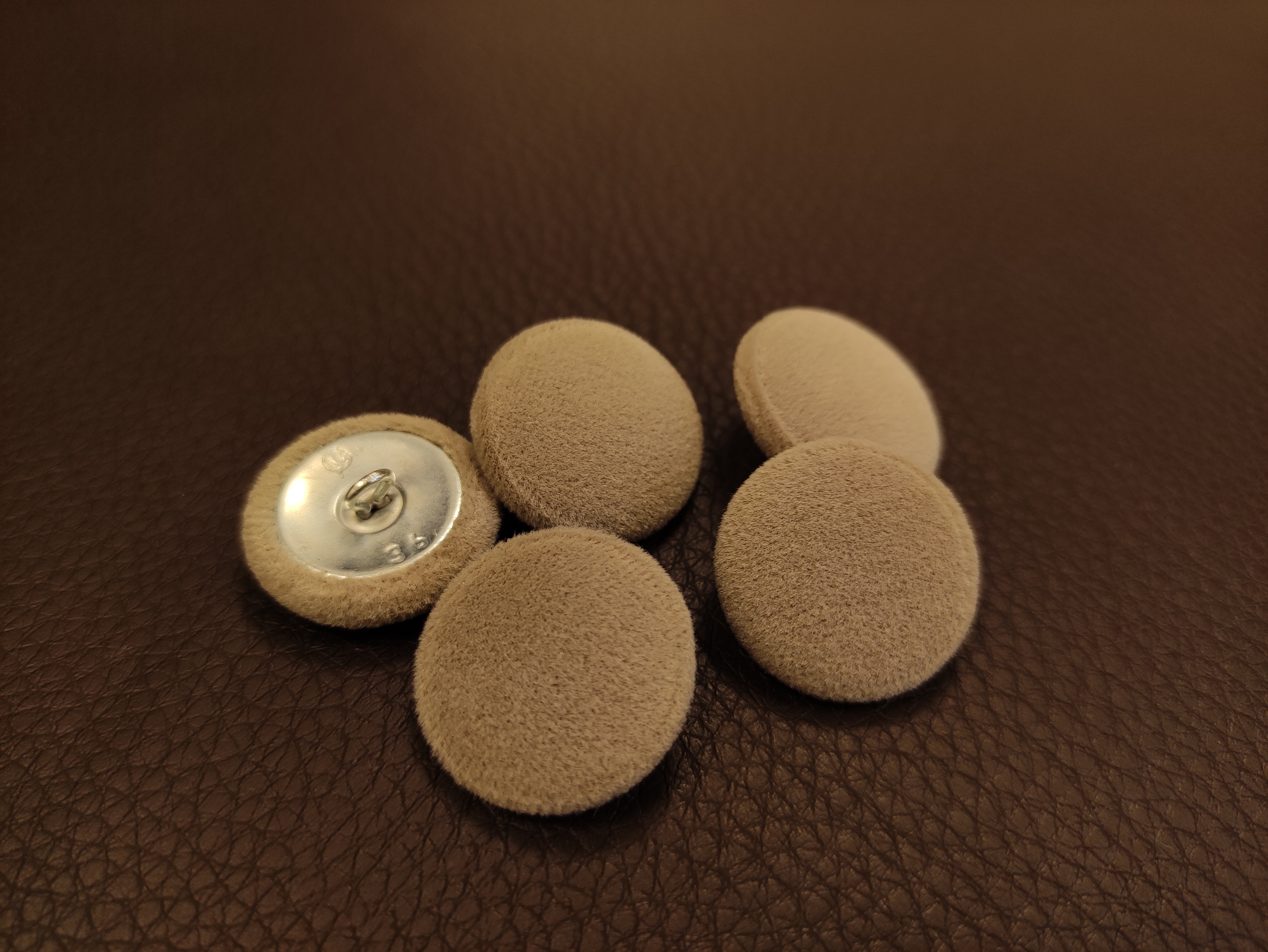 Baldiniu audiniu aptrauktos sagos '' Velvet '' Nr.9