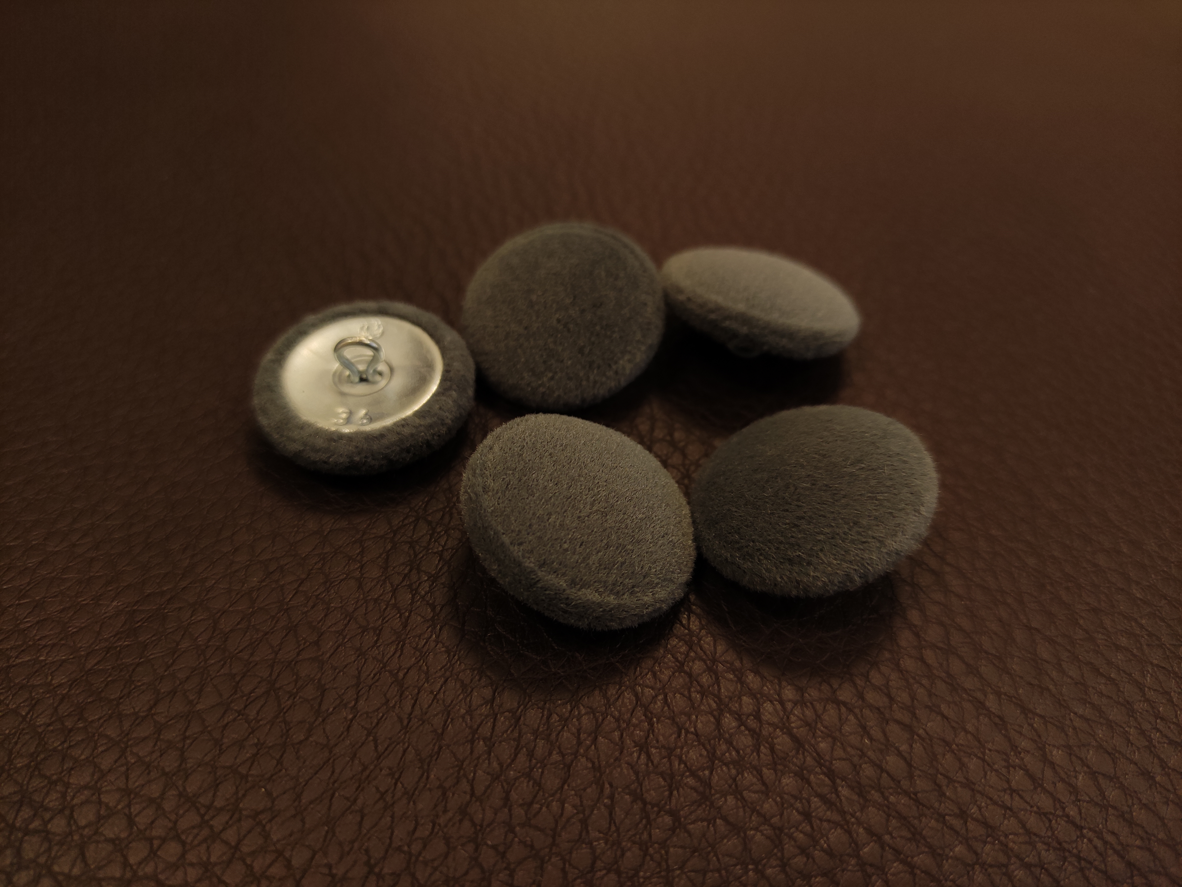 Baldiniu audiniu aptrauktos sagos '' Velvet '' Nr.93