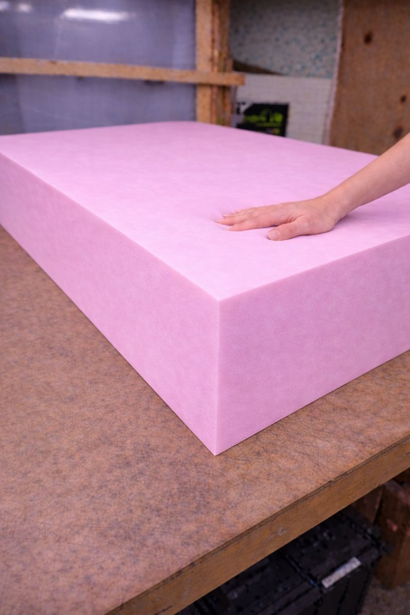 Porolonas 200mm storio 1600mm x 2000mm  ( HR3532 )