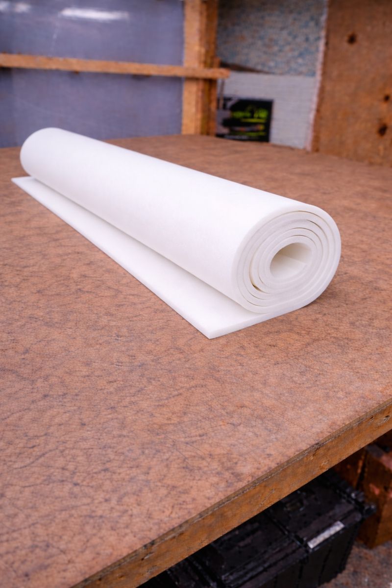 Porolonas 20mm storio 1600mm x 2000mm ( VB2540 )