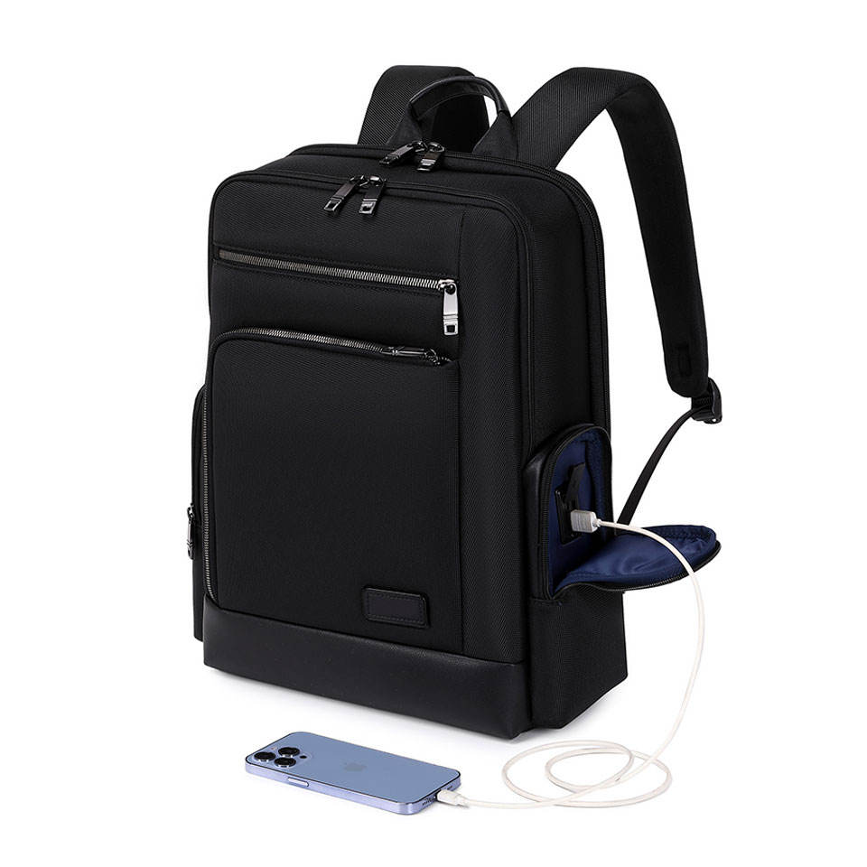 Custom Hydration Pack Manufacturer For Endurance Sports And Racing Events
