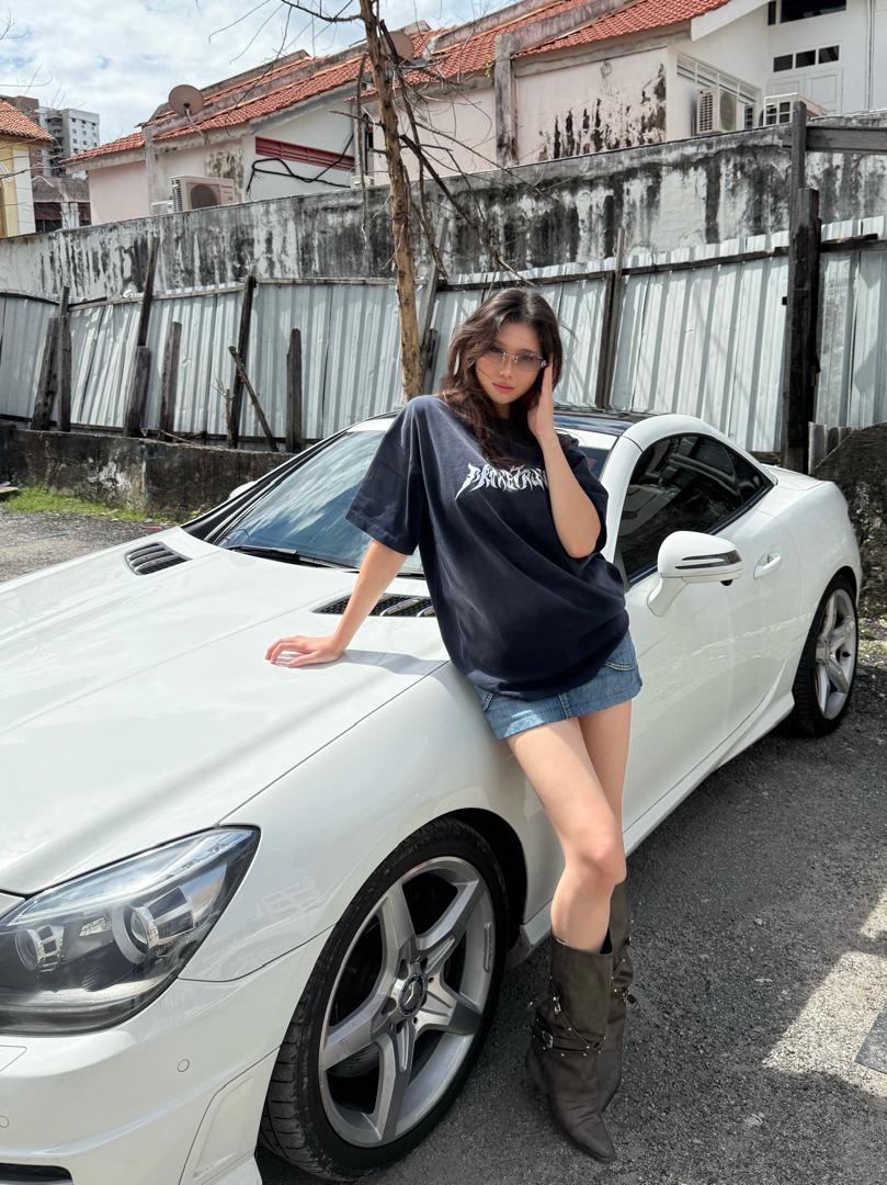 Broketrust Venom Tee