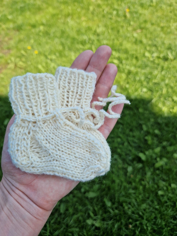 Kojinytės ankstukui, baltos