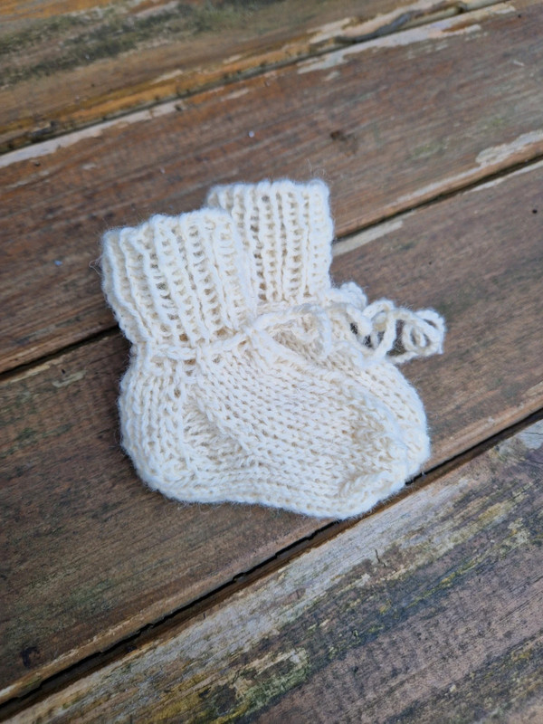 Kojinytės ankstukui, baltos