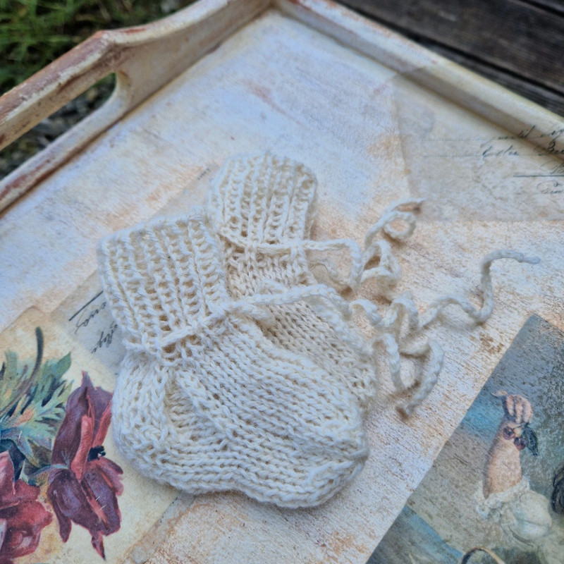 Kojinytės ankstukui, baltos