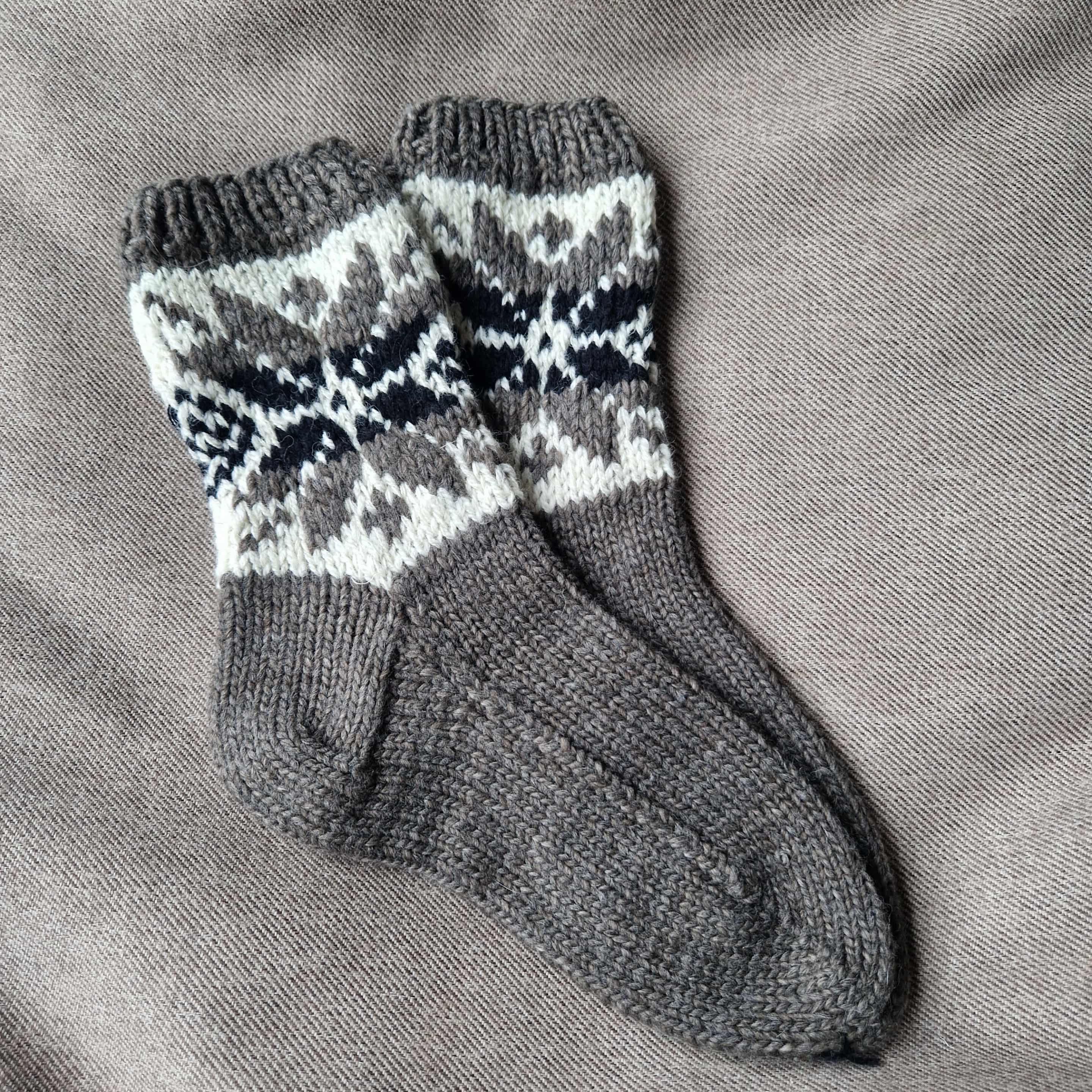 41-43 dydis, megztos kojinės