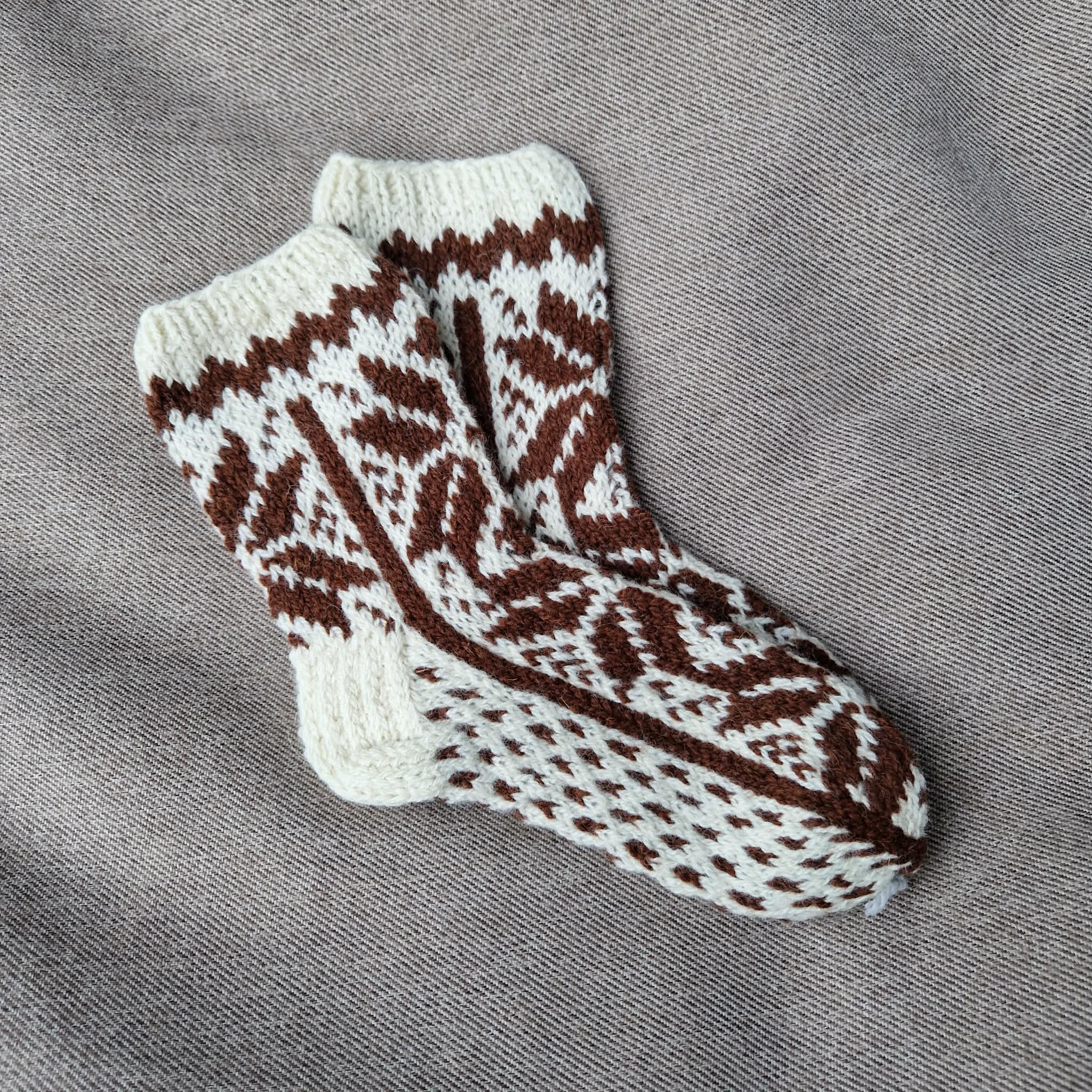 37-39 dydis, megztos kojinės