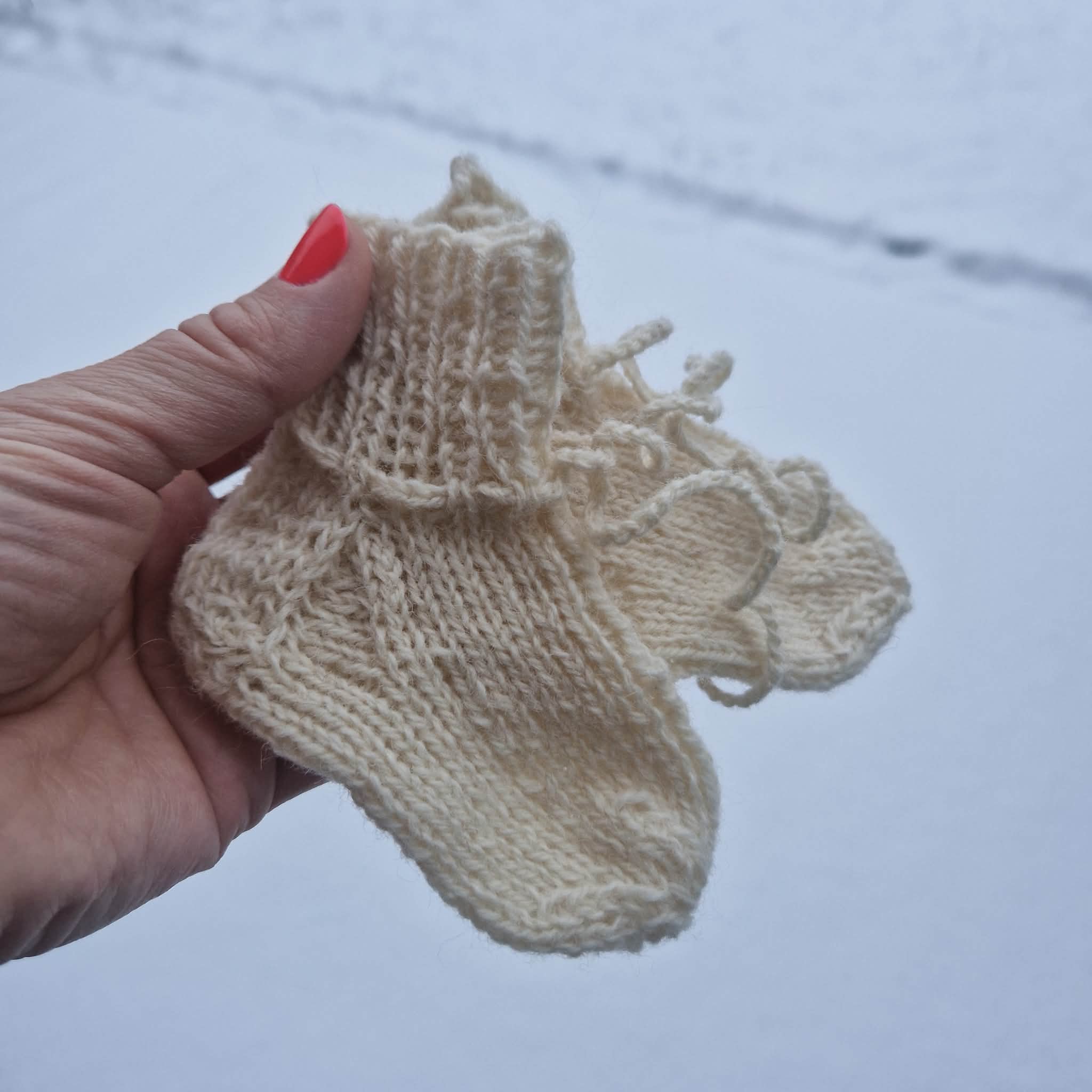 Kojinytės kūdikiui, baltos