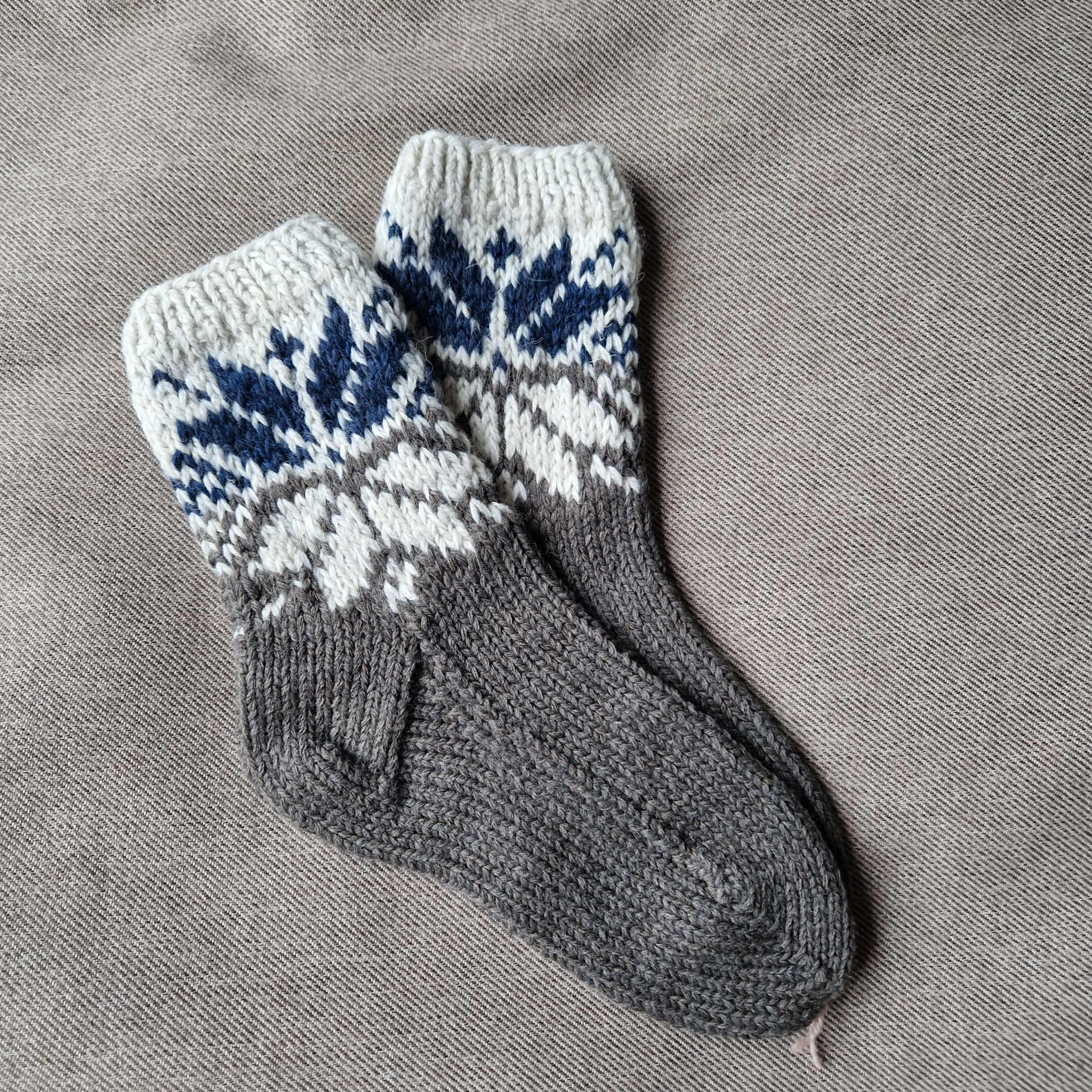 39-41 dydis, megztos kojinės