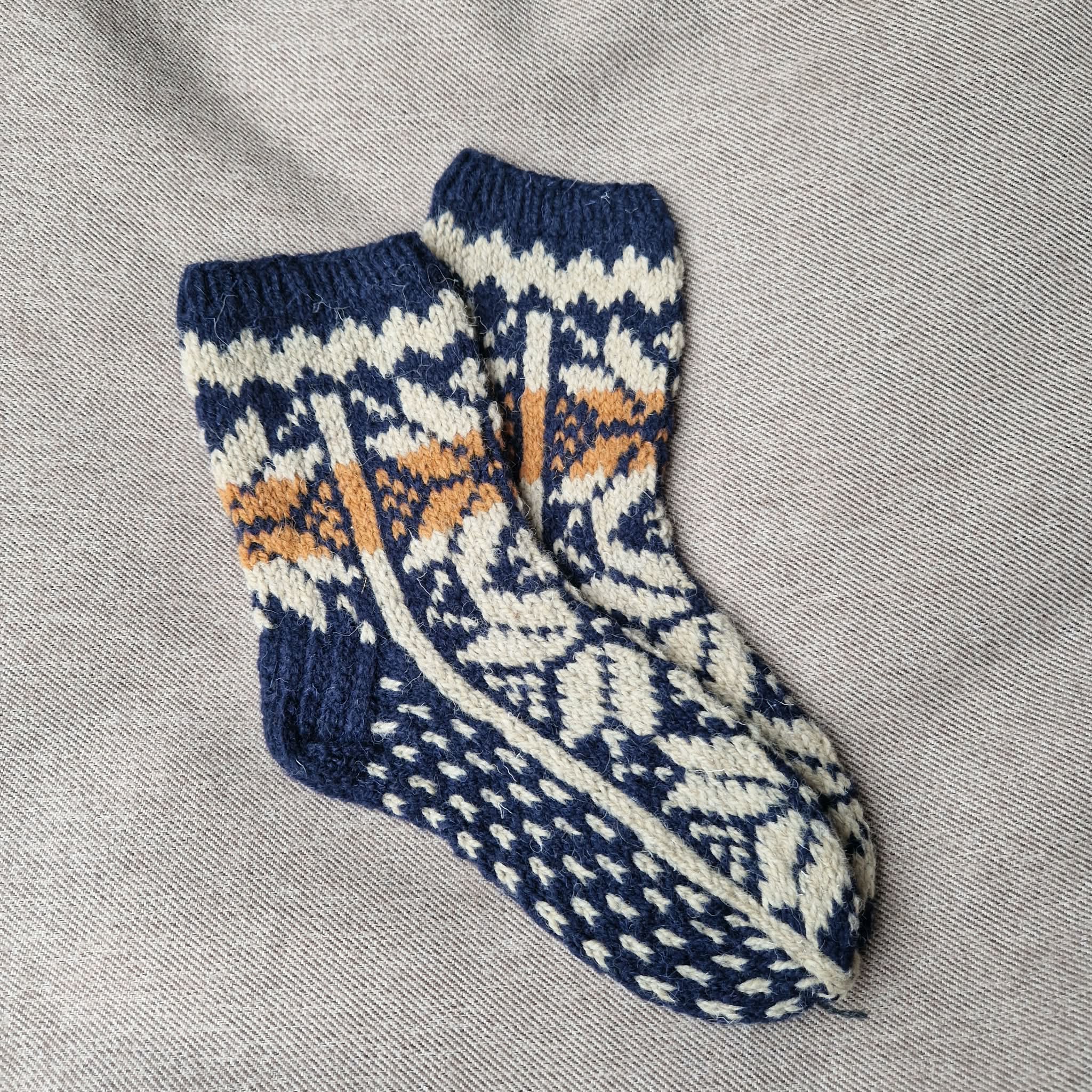 40-42 dydis, megztos kojinės