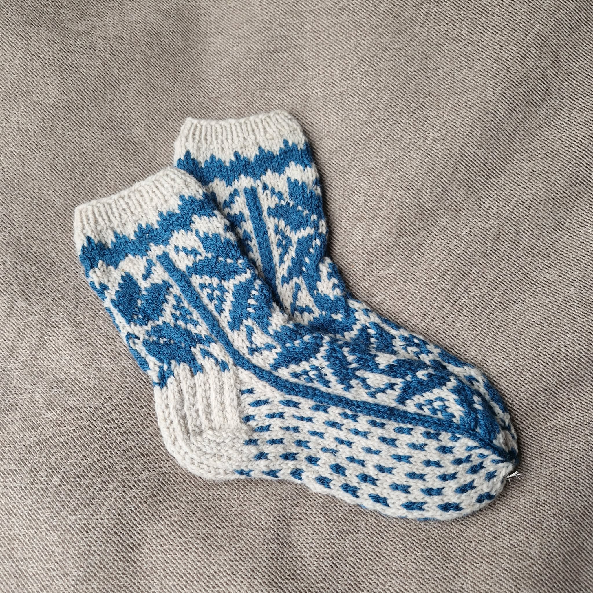 37-39 dydis, megztos kojinės