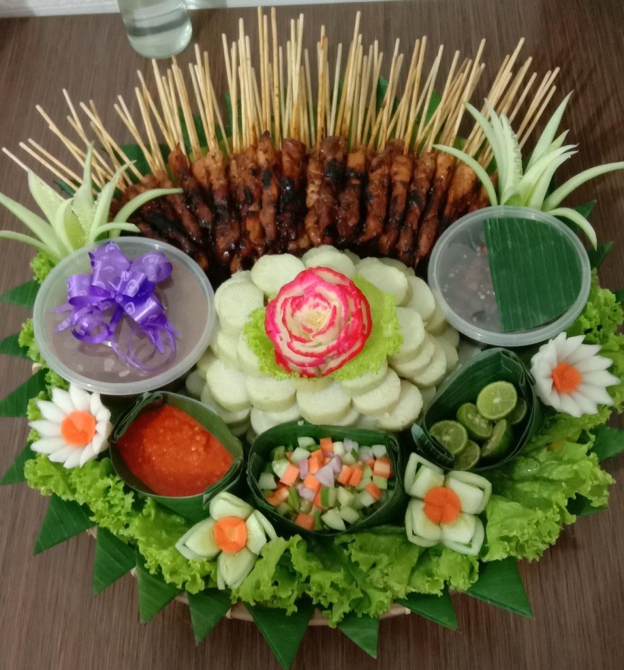 Tumpeng Sate Ayam Sate Tampah Porsi Bervariasi