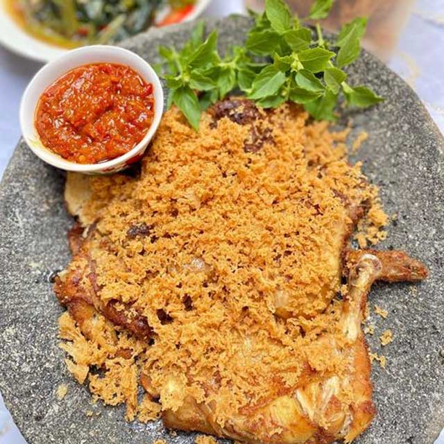 Paket Nasi Ayam Kremes