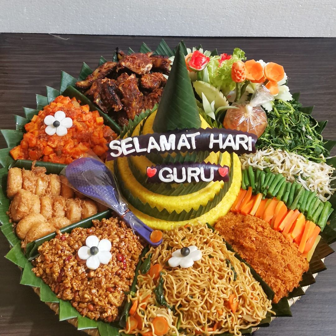 TUMPENG BESAR - PORSI BERVARIASI