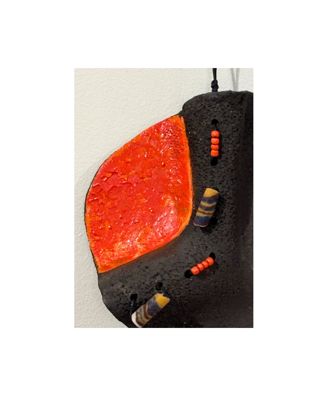 Masque perlée orangé 