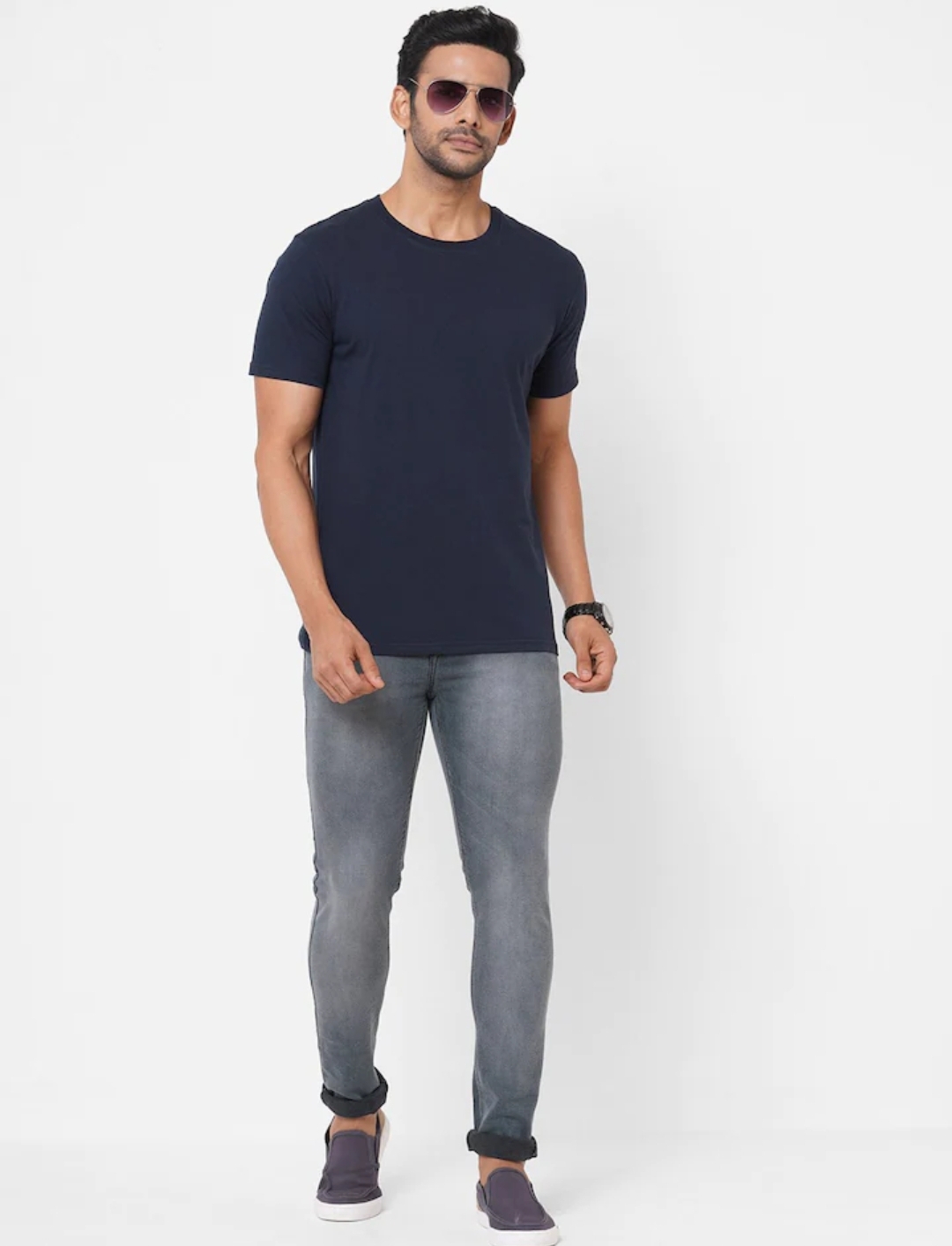 T-shirts made from high-quality, 100% cotton fabric.140GSM TO 220GSM 