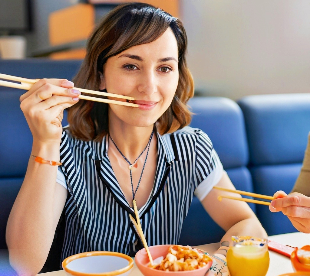 High-Quality Wooden Chopsticks Chinese Japanese Sushi Wooden