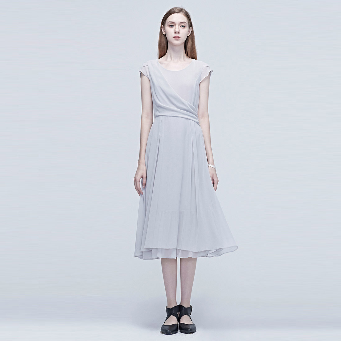 SDEER pilka suknelė