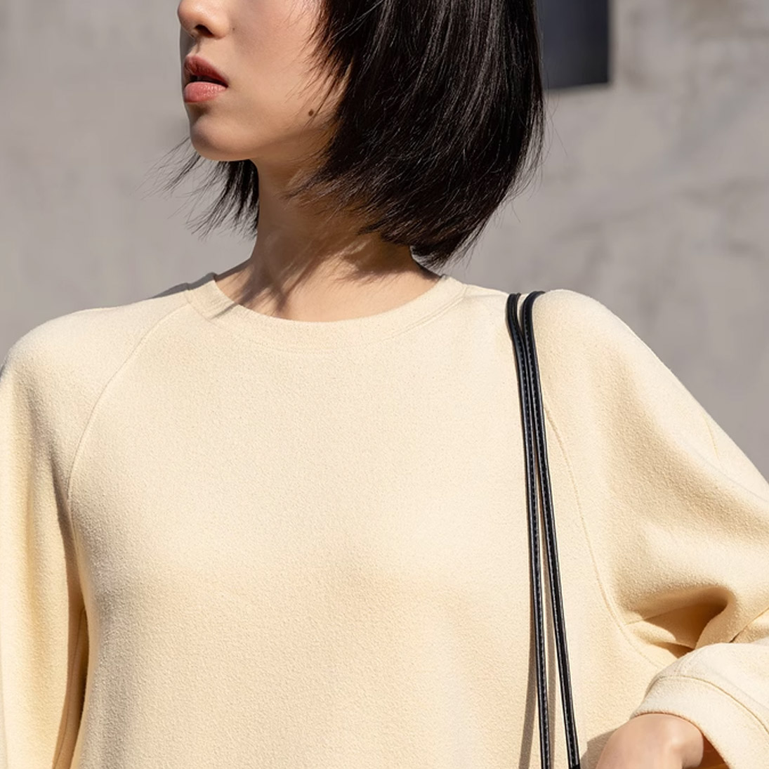 BROADCAST   Tiesi trikotažinė suknelė