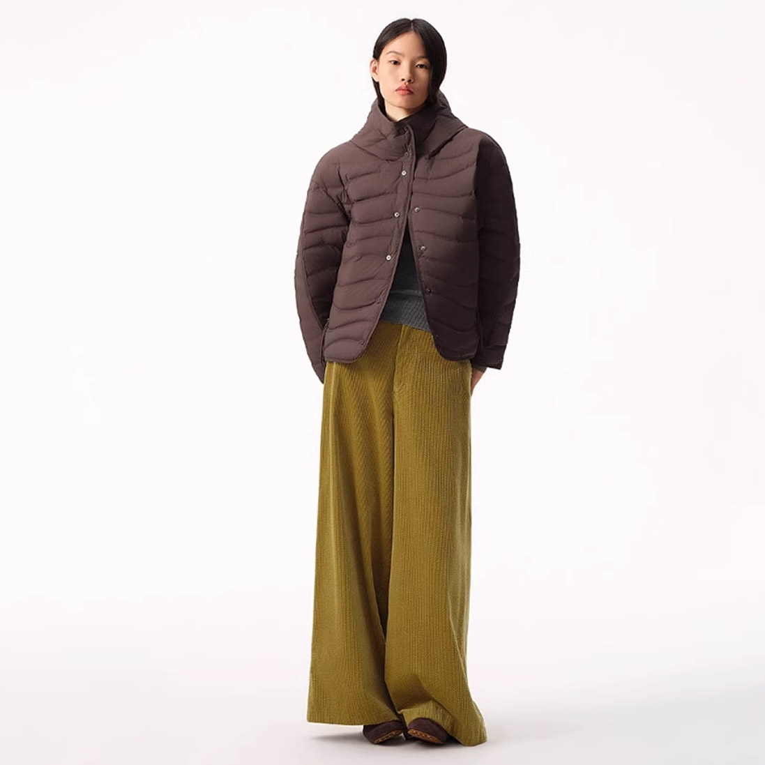 BROADCAST trumpa striukė su kapišonu