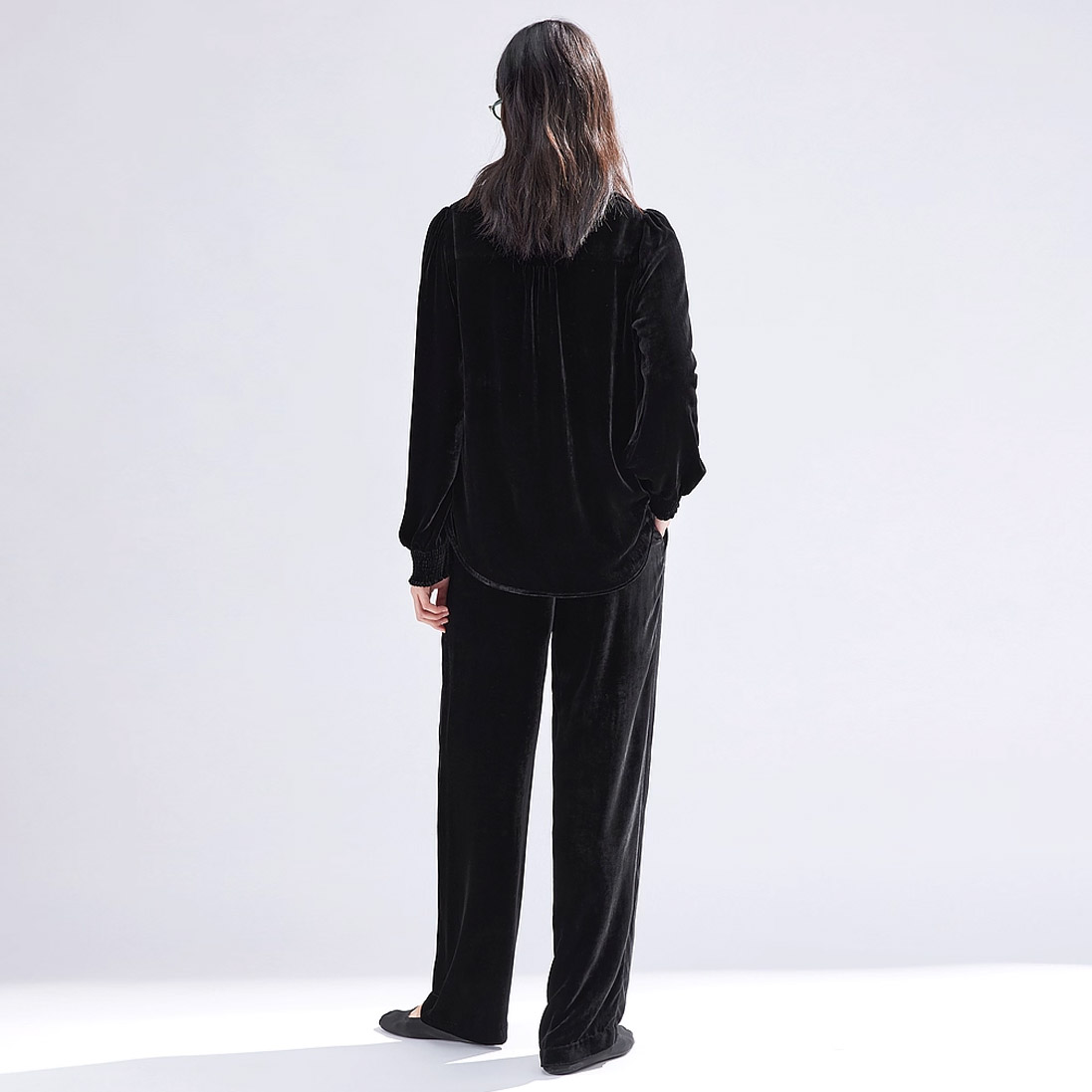 BROADCAST veliūrinė tunika su šilku