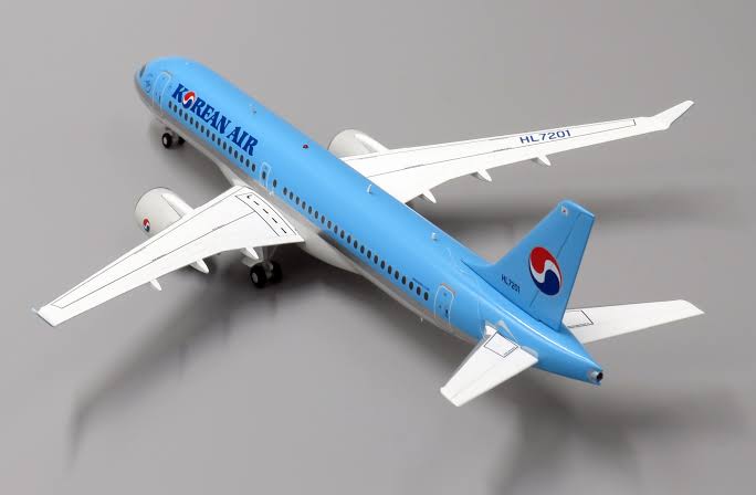 KOREAN AIRLINES CS300
