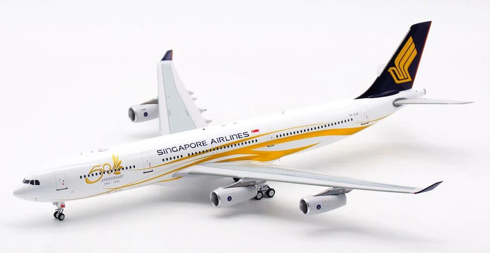 SINGAPORE AIRLINES A340-313X