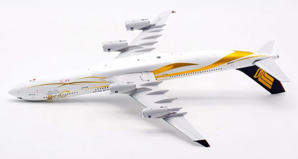 SINGAPORE AIRLINES A340-313X