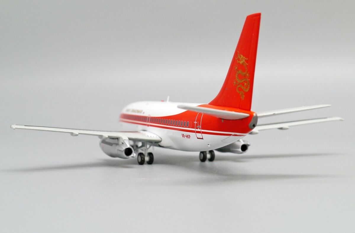 DRAGONAIR  B737-2L9