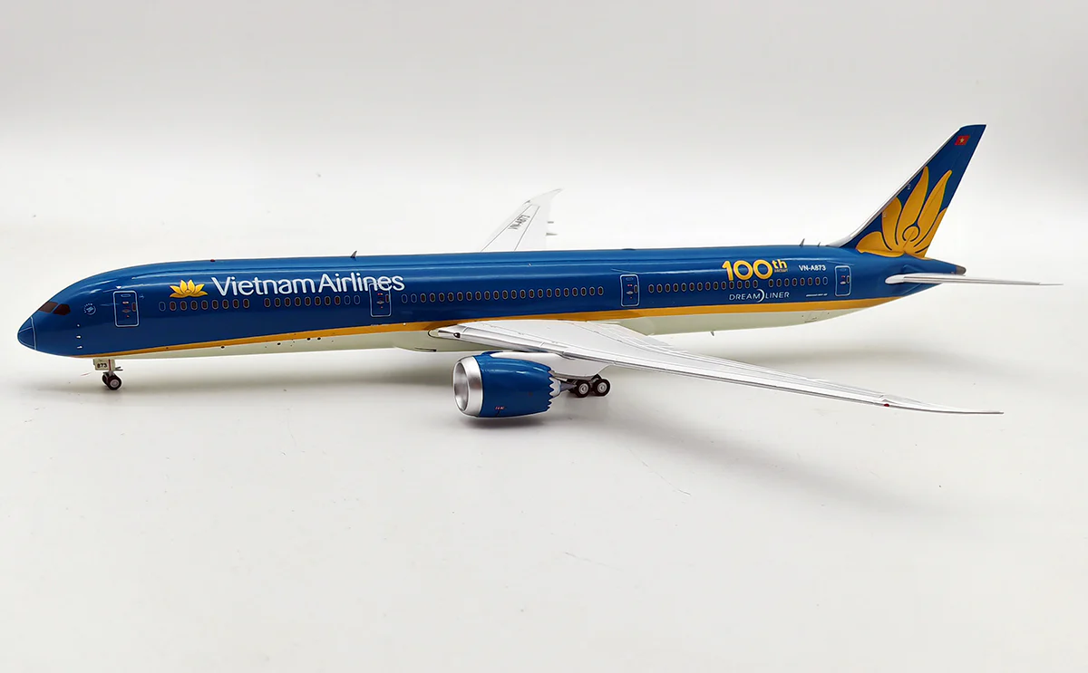 VIETNAM AIRLINES B787-10