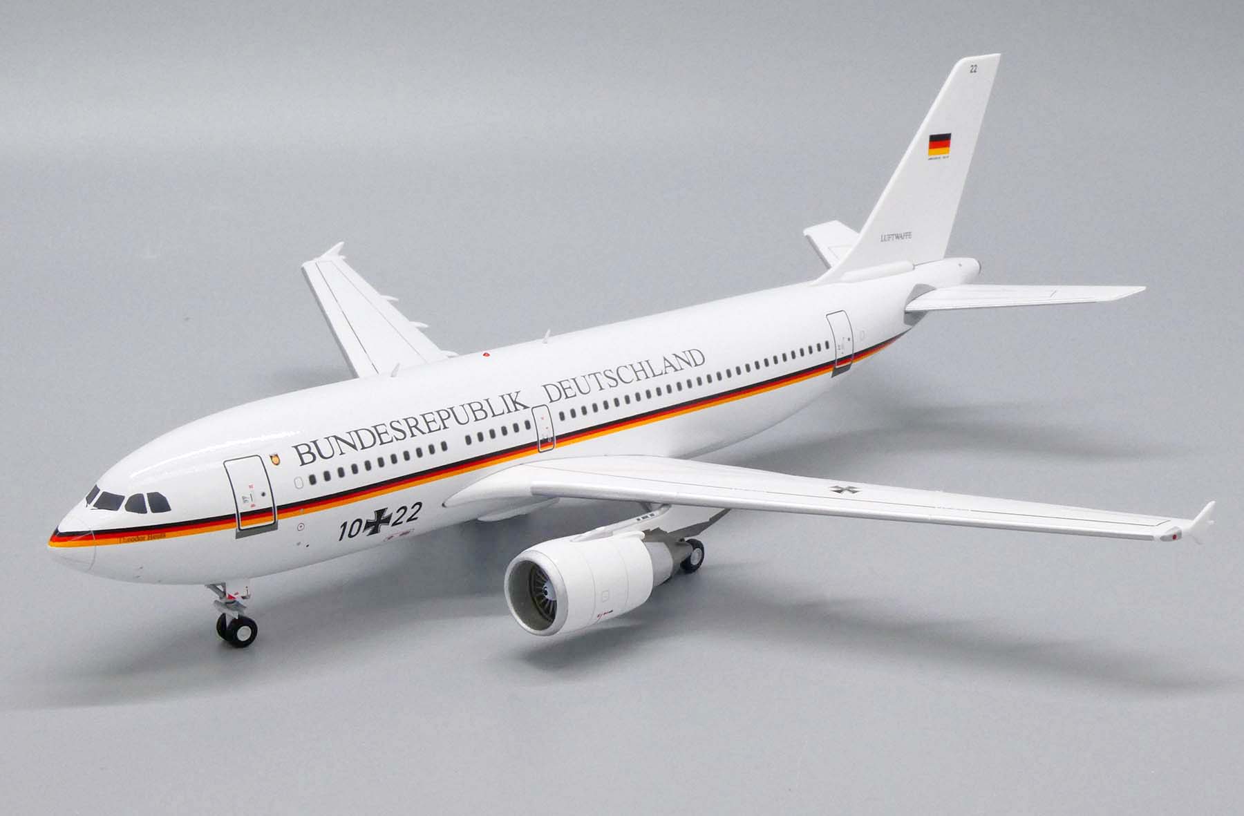 LUFTWAFFE  A310-300