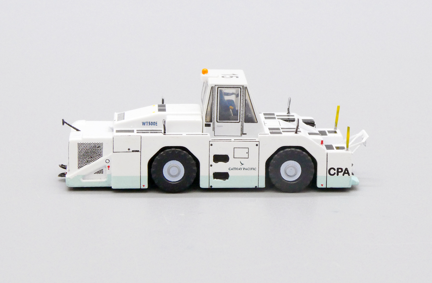AIRPORT TUG TRUCK CPA
