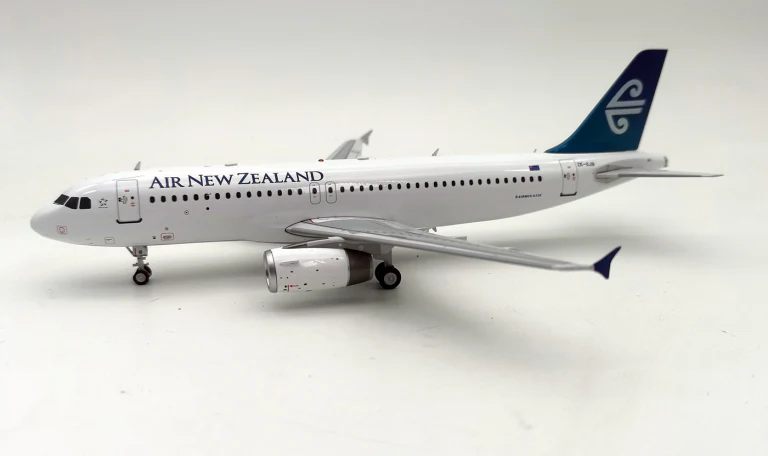 AIR NEW ZEALAND A-320