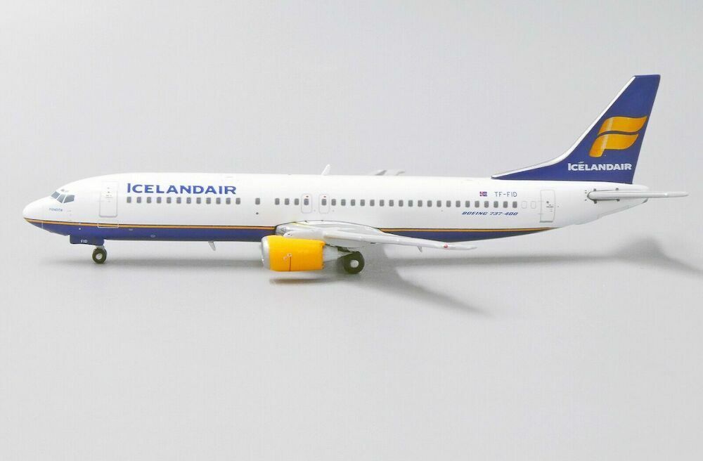 ICELANDAIR B737-400