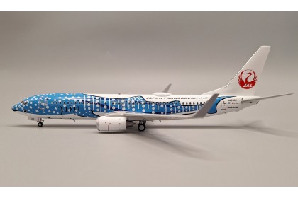 JAPAN TRANSOCEAN AIR "JIMBEI JET BLUE" B737-800W