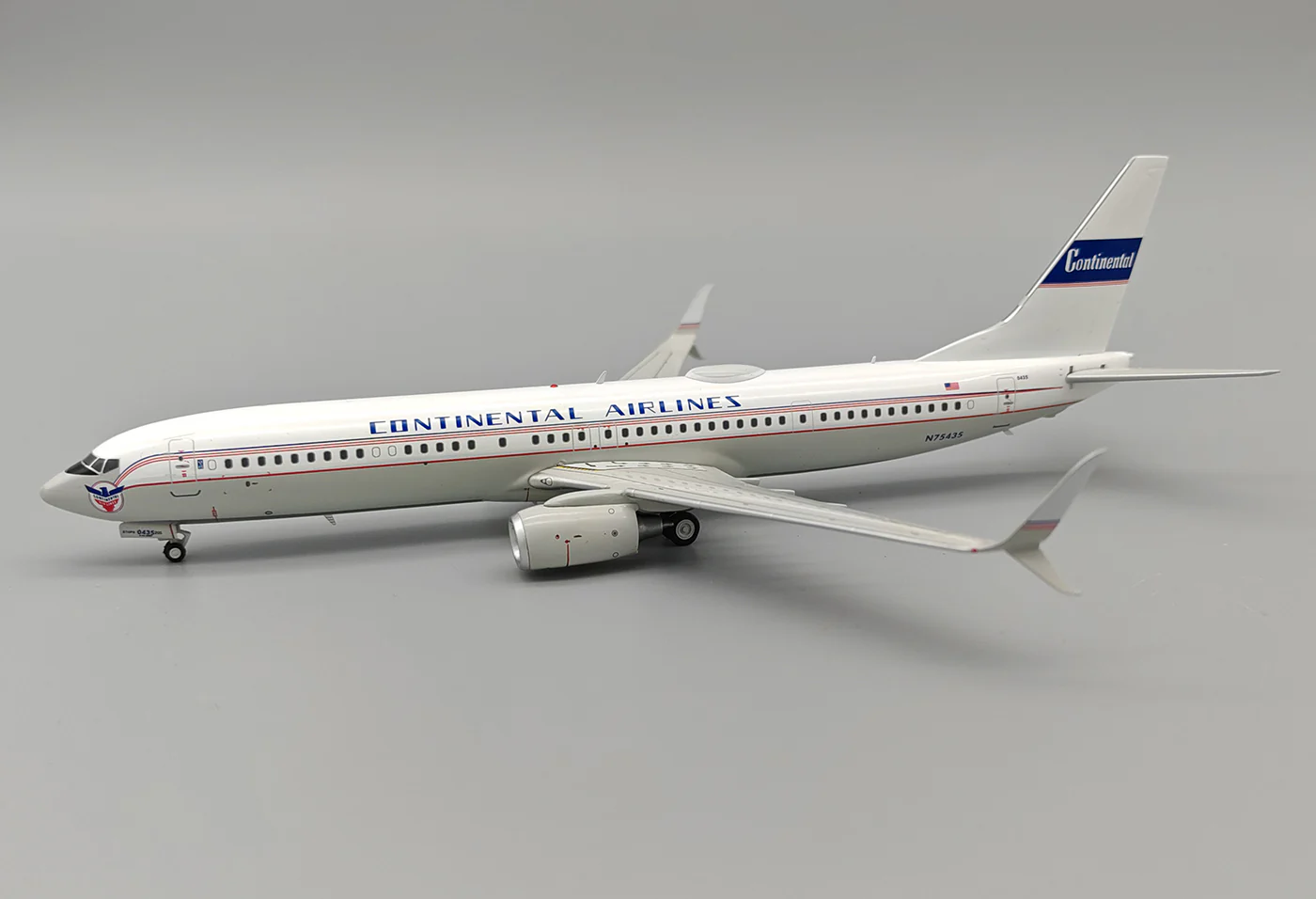 CONTINENTAL AIRLINES B737-900NG "RETRO"