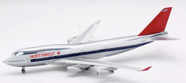 NORTHWEST B747-400