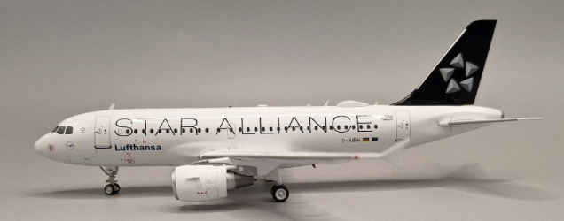 LUFTHANSA A319-111