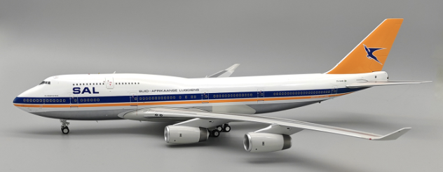 SOUTH AFRICAN LINES B747-400