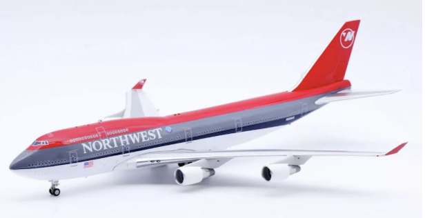 NORTHWEST B747-400