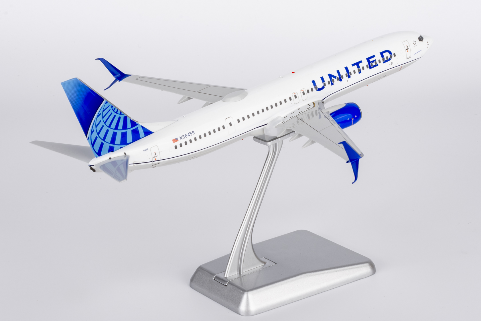 UNITED AIRLINES B737-900NG