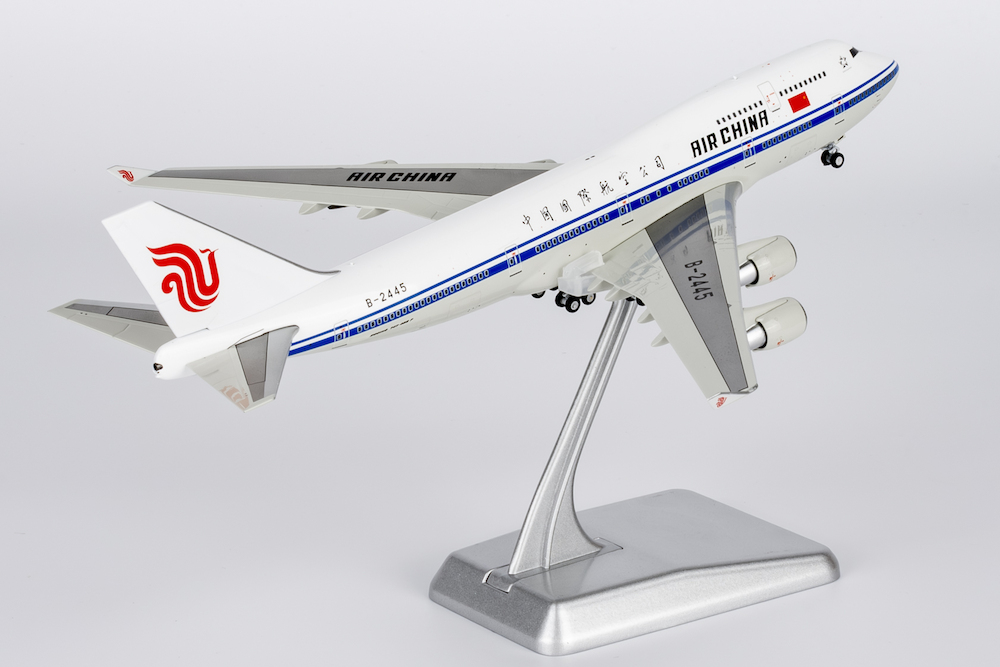 AIR CHINA B747-400
