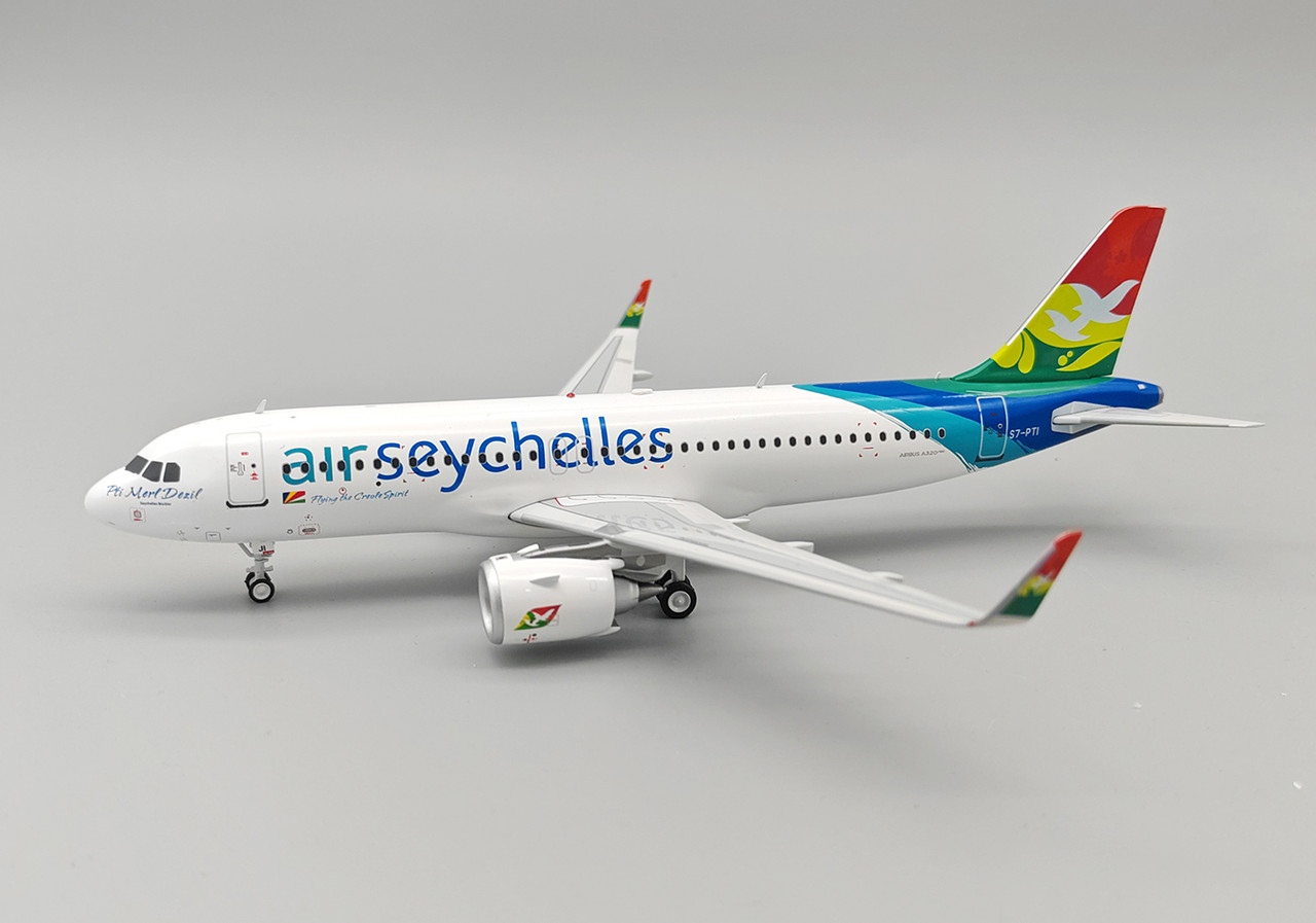 AIR SEYCHELLES A320W 