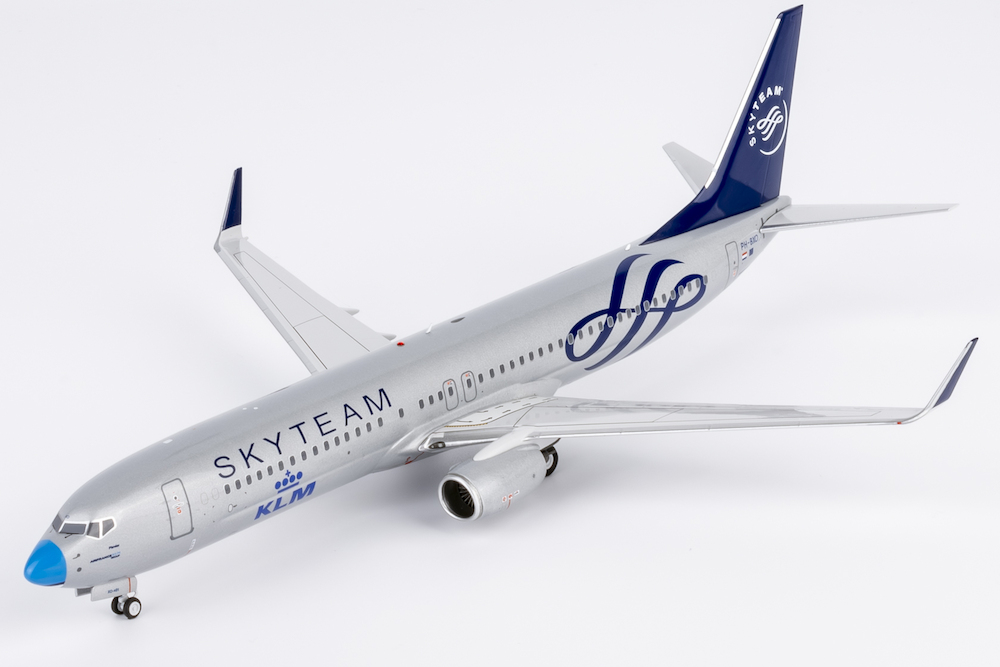 KLM SKYTEAM B737-900W