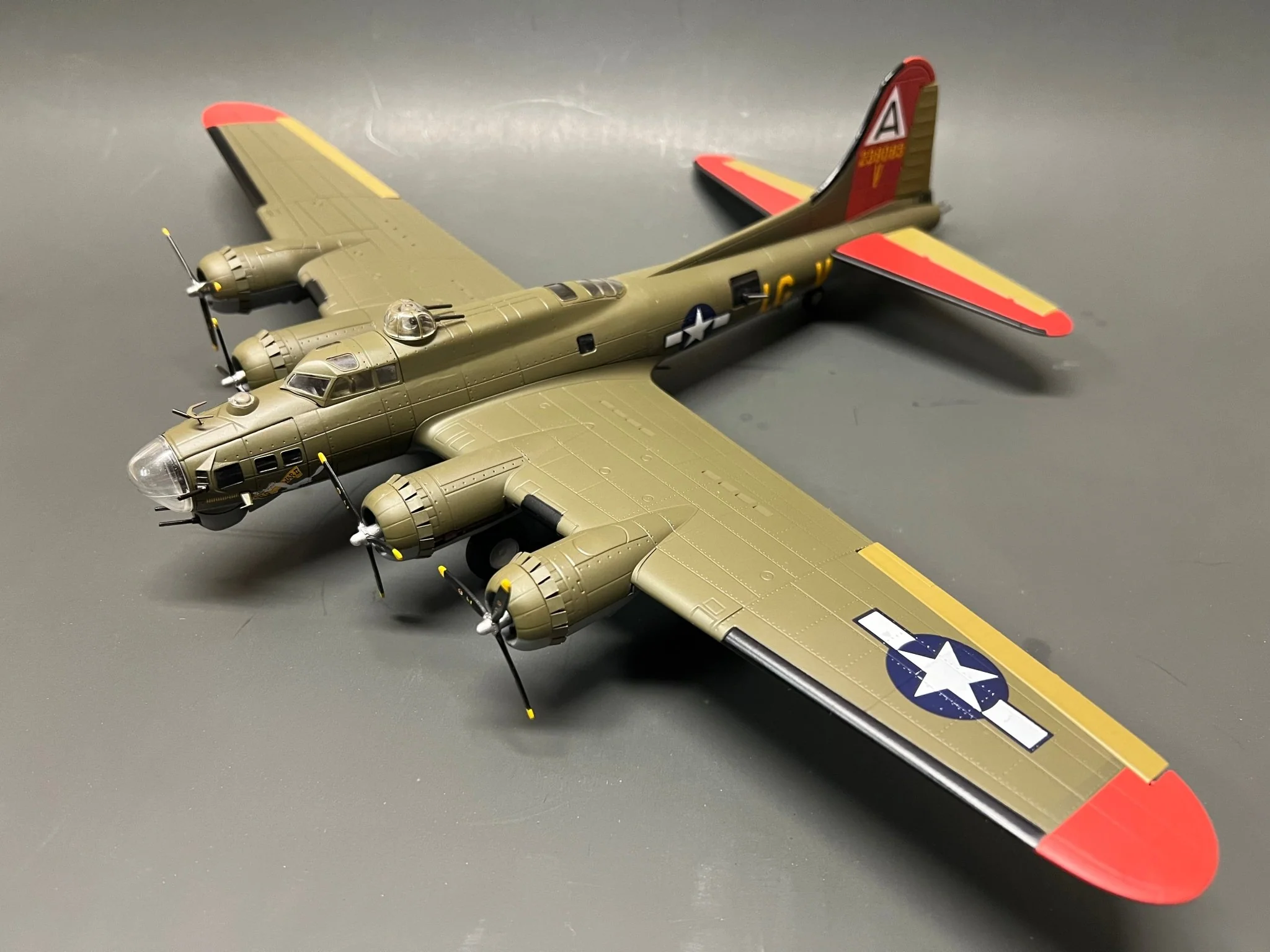 U.S. AIR FORCE B17-G SUPERFORTRESS