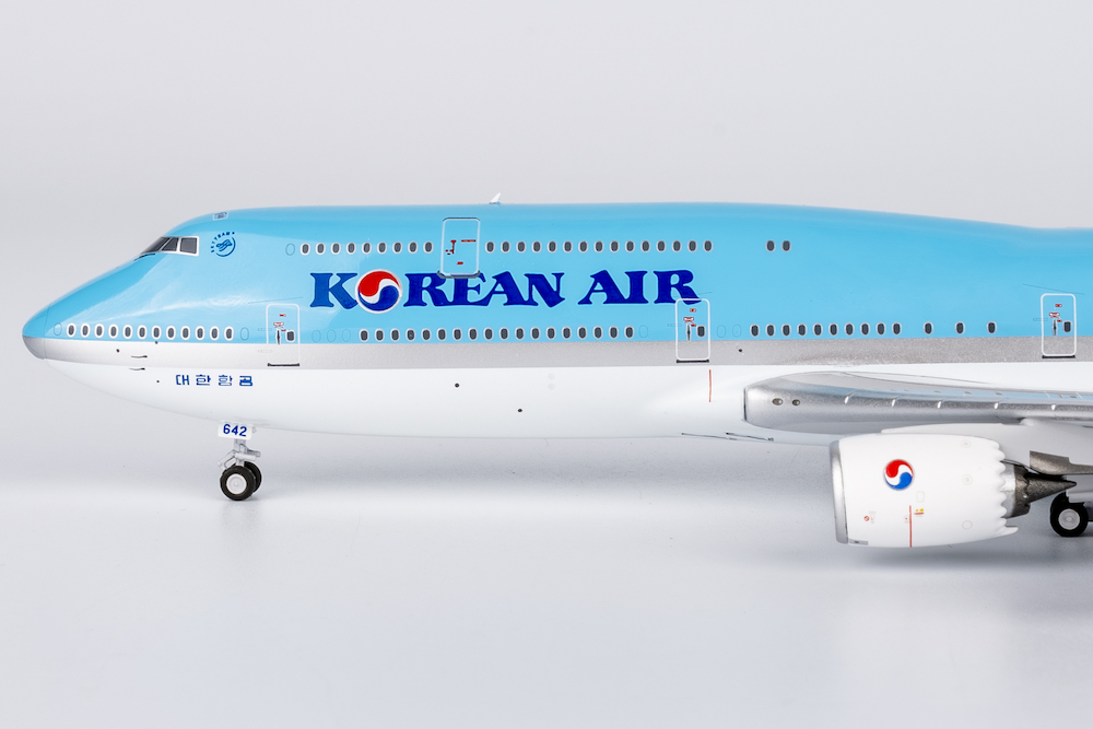KOREAN AIRLINES B747-8I