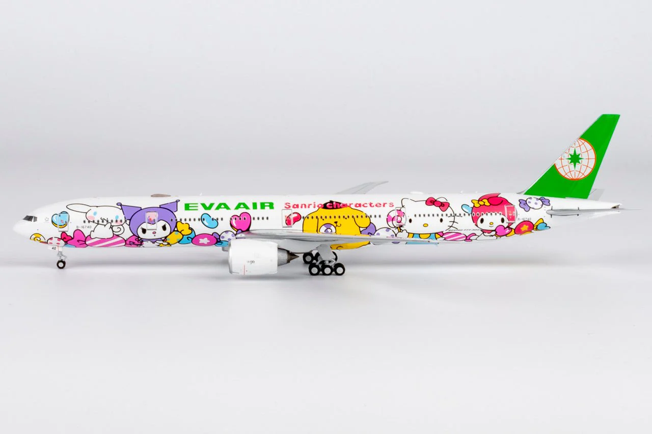 EVA AIR "HELLO KITTY" B777-300ER