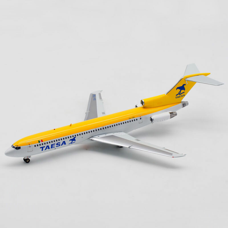 TAESA B727-200