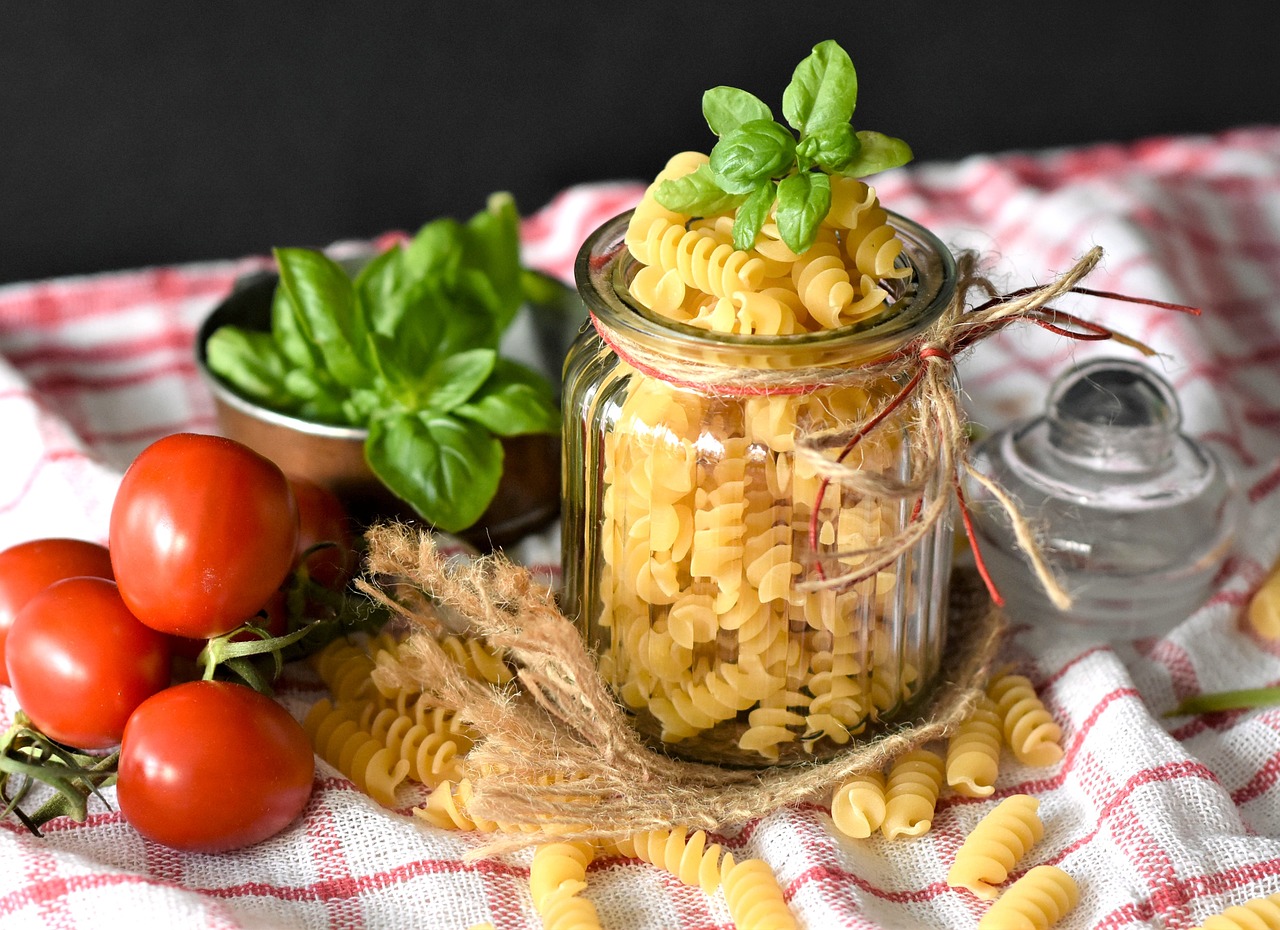 The Pasta Cookbook 2215 Recipes