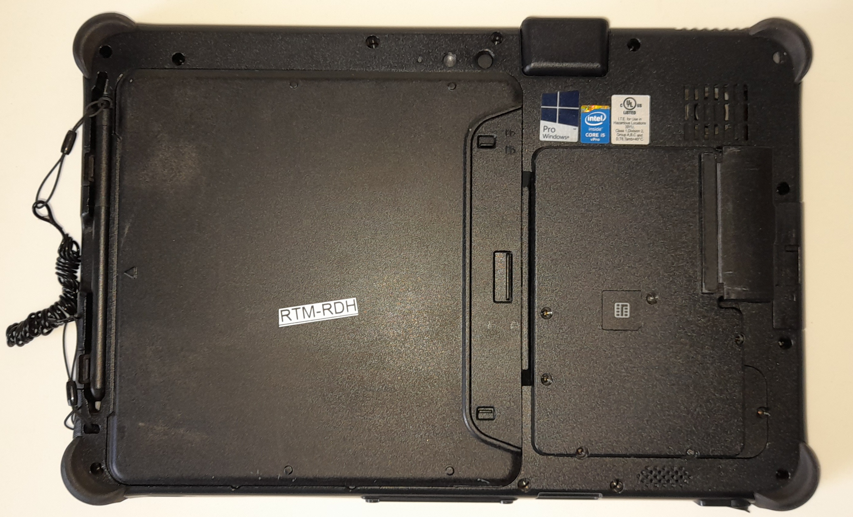 FULLY RUGGED GETAC F110 i5/128GB SSD/GOOD BATTERIES/4G-LTE/BARCODE SCANNER